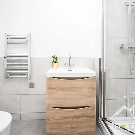 Modern Spacious: 3br Downtown Birmingham